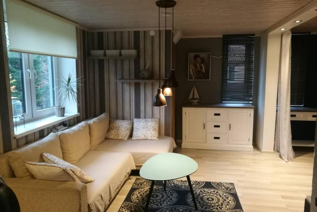 Quiet Place With Garden Studio Apartment Tallin Zewnętrze zdjęcie